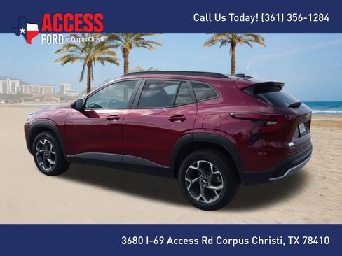 Used 2024 Chevrolet Trax LT FWD image 6