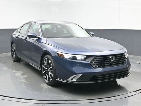 New 2026 Honda Accord Touring image 2