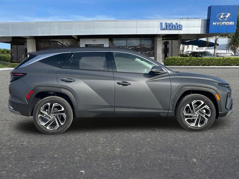 New 2026 Hyundai Tucson Limited image 8