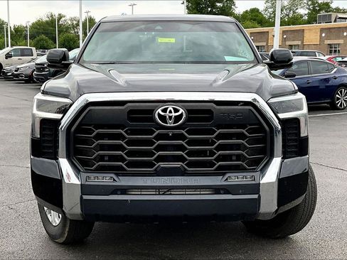 Used 2022 Toyota Tundra SR5 w/ TRD Off-Road Premium Package AWD/4WD image 2