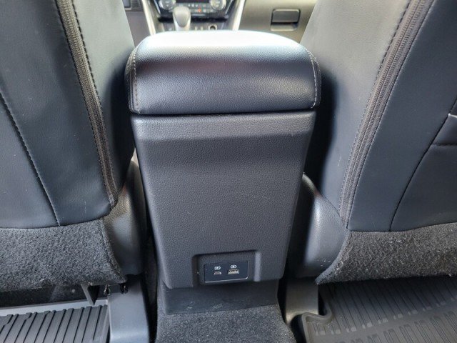 Used 2025 Mitsubishi Eclipse Cross AWD image 27