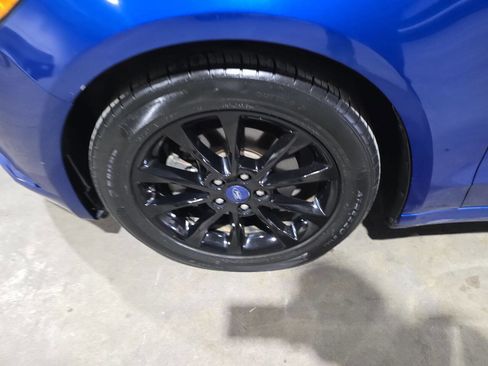 Used 2017 Ford Fusion SE image 23