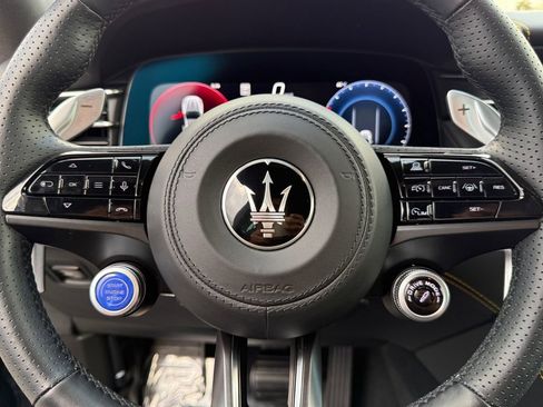Used 2024 Maserati Grecale Modena AWD/4WD image 19