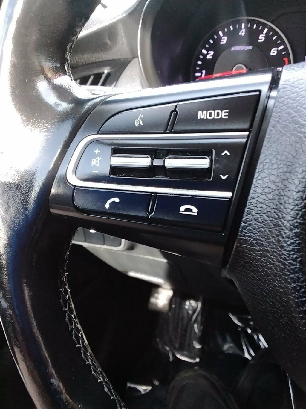 Used 2019 Kia Stinger AWD/4WD image 15