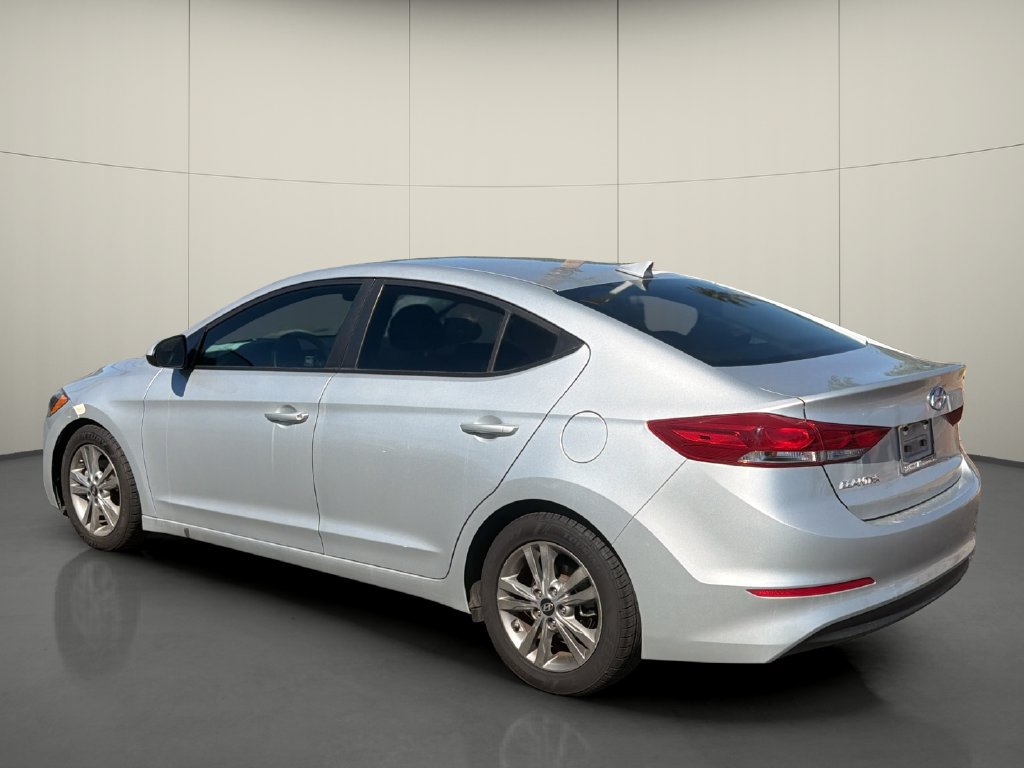 Used 2018 Hyundai Elantra SEL FWD image 5