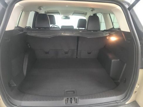 Certified 2017 Ford Escape Titanium FWD image 11