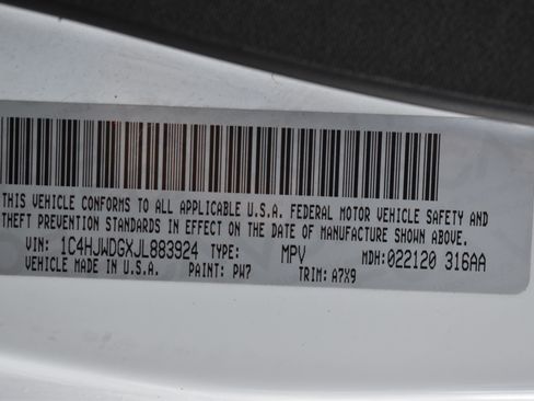 Used 2018 Jeep Wrangler Unlimited Sport S image 2