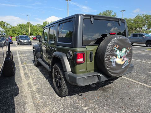 Used 2021 Jeep Wrangler Unlimited Sport AWD/4WD image 6