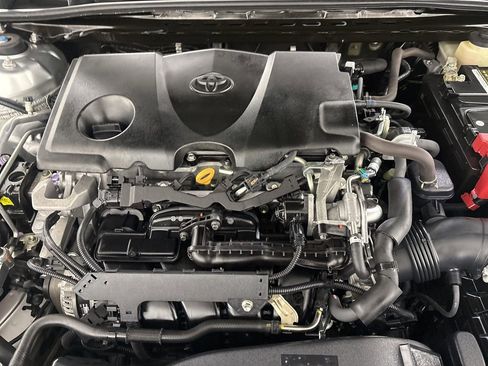Used 2018 Toyota Camry L image 29