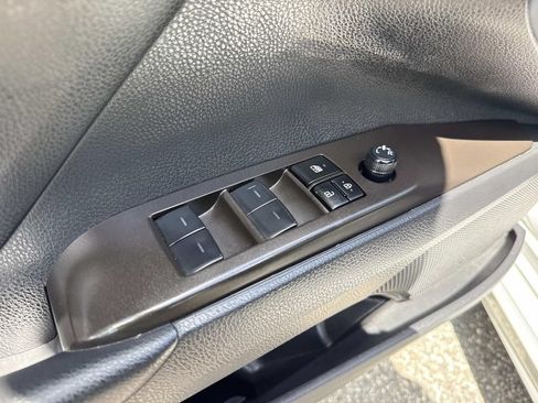 Used 2024 Toyota Camry SE FWD image 23