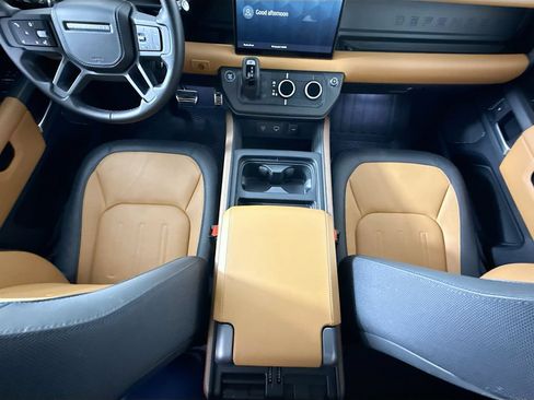 Used 2024 Land Rover Defender 110 X AWD/4WD image 16