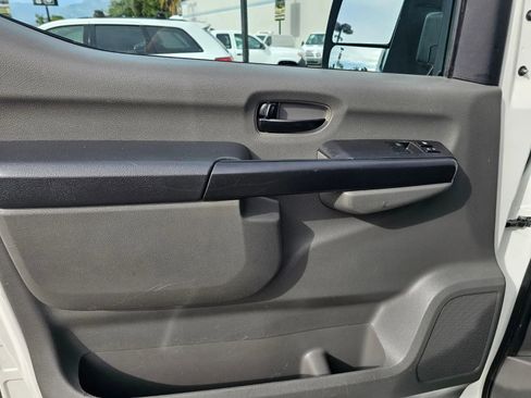 Used 2020 Nissan NV 1500 S RWD image 9