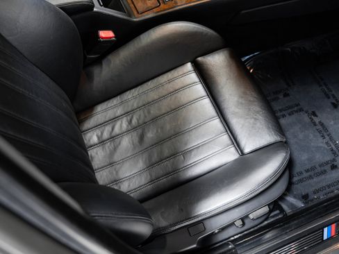 Used 2003 BMW M5 image 32