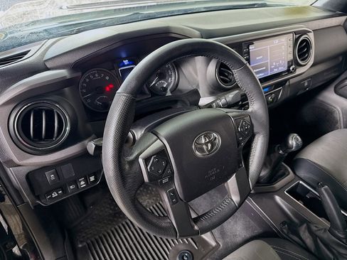 Used 2021 Toyota Tacoma TRD Sport image 21