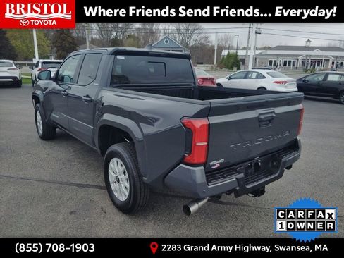 Used 2025 Toyota Tacoma SR5 image 5