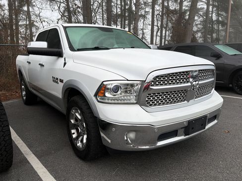 Used 2016 RAM 1500 Laramie image 3
