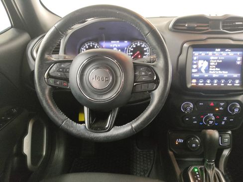 Used 2021 Jeep Renegade Latitude AWD/4WD image 22