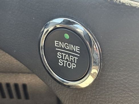 New 2024 Ford Edge SE image 26