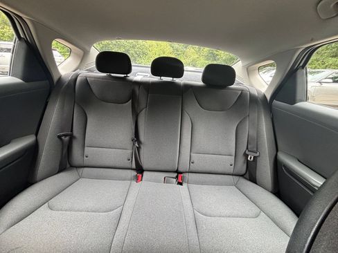 Used 2025 Kia K4 FWD image 38