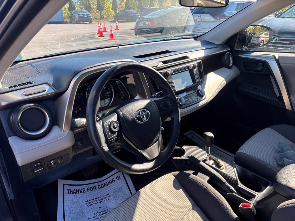 Used 2013 Toyota RAV4 XLE AWD/4WD image 20