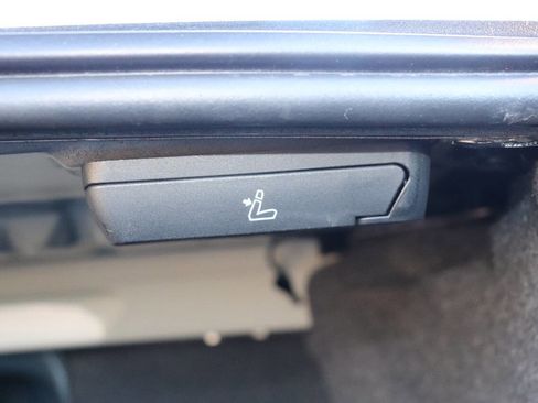 Used 2019 BMW 530i w/ Convenience Package image 62