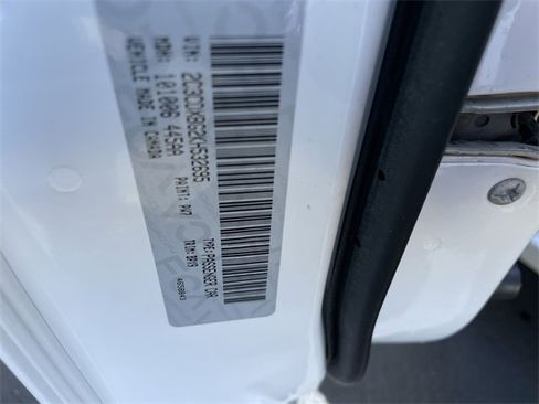 Used 2019 Dodge Charger SXT image 28