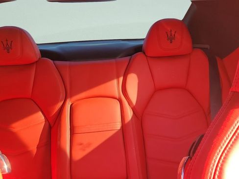 Used 2018 Maserati GranTurismo MC image 13