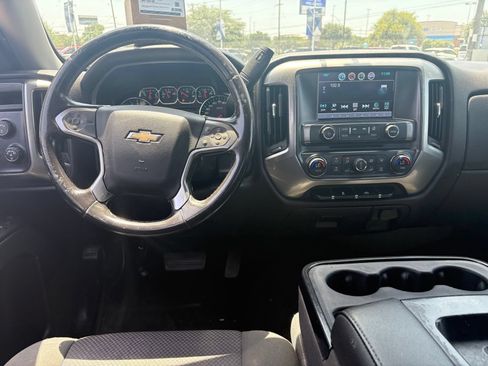 Used 2018 Chevrolet Silverado 1500 LT w/ All Star Edition AWD/4WD image 10