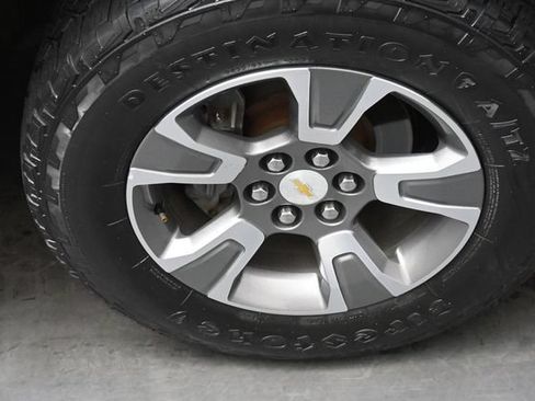Used 2017 Chevrolet Colorado Z71 RWD image 22