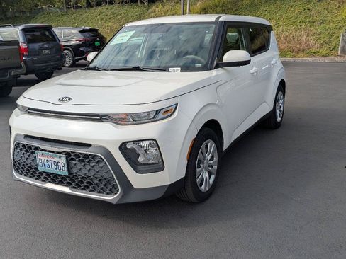 Used 2020 Kia Soul LX FWD image 1