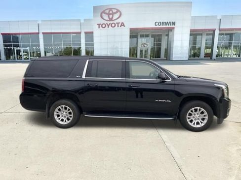 Used 2019 GMC Yukon XL SLT AWD/4WD image 4