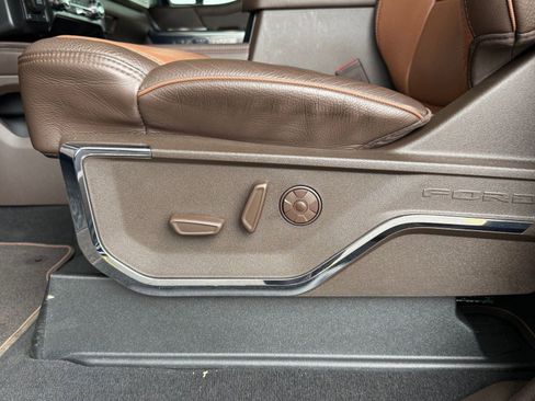 Used 2025 Ford F250 King Ranch w/ Chrome Package image 13