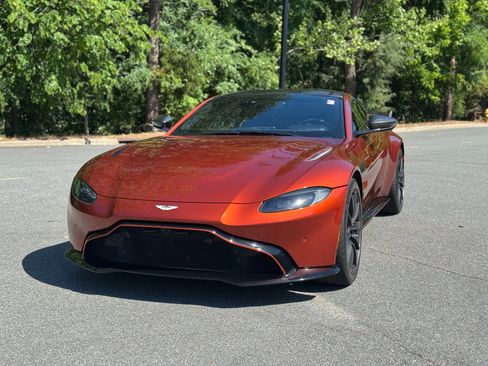 Used 2020 Aston Martin V8 Vantage Coupe RWD image 3