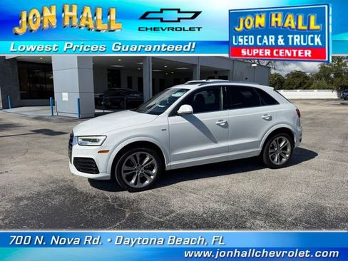 Used 2017 Audi Q3 2.0T Prestige w/ Prestige Package FWD image 3
