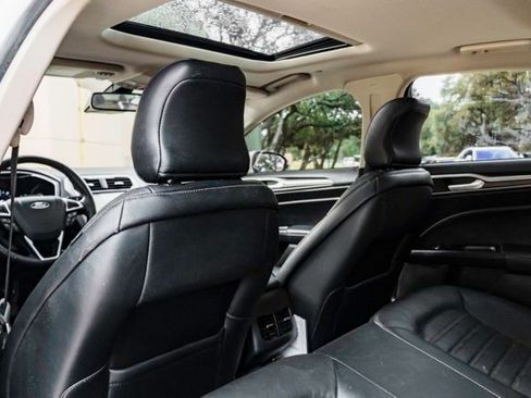 Used 2018 Ford Fusion SE w/ Equipment Group 602A image 22