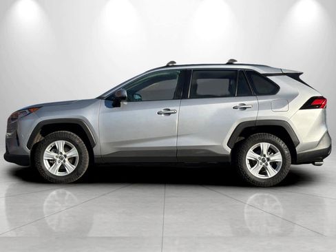 Used 2021 Toyota RAV4 XLE image 5