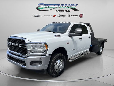 Used 2024 RAM 3500 SLT w/ Quick Order Package 2YG SLT AWD/4WD image 3