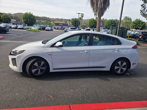 Used 2018 Hyundai Ioniq Limited w/ Ultimate Package 02 FWD image 5