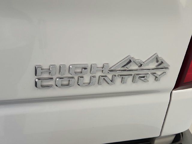 Used 2024 Chevrolet Silverado 1500 High Country w/ High Country Premium Package AWD/4WD image 42