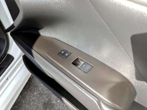 Used 2022 Toyota Camry XSE image 38