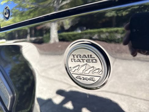 New 2025 Jeep Gladiator Sport w/ Premium Package image 13