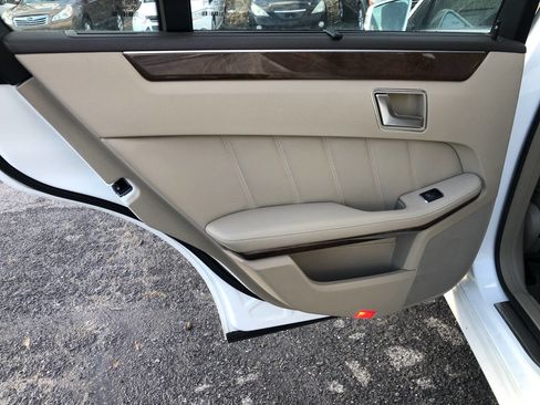 Used 2012 Mercedes-Benz E 350 4MATIC Wagon image 12