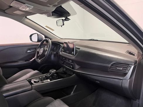 Used 2023 Nissan Rogue SV AWD/4WD image 11