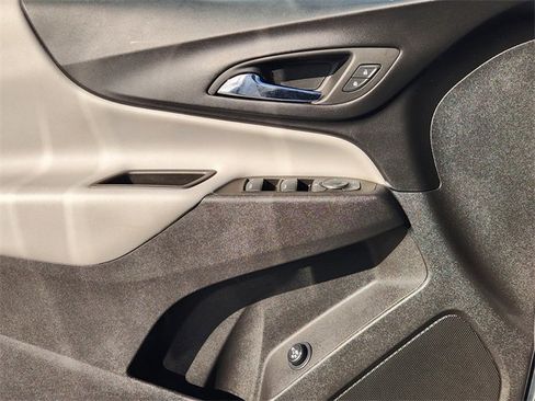 Used 2024 Chevrolet Equinox LT w/ Driver Convenience Package image 21
