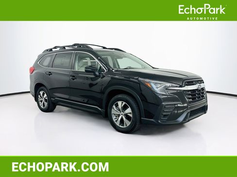 Used 2023 Subaru Ascent Premium w/ Convenience Package AWD/4WD image 1