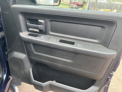 Used 2018 RAM 2500 Tradesman w/ Chrome Appearance Group image 11