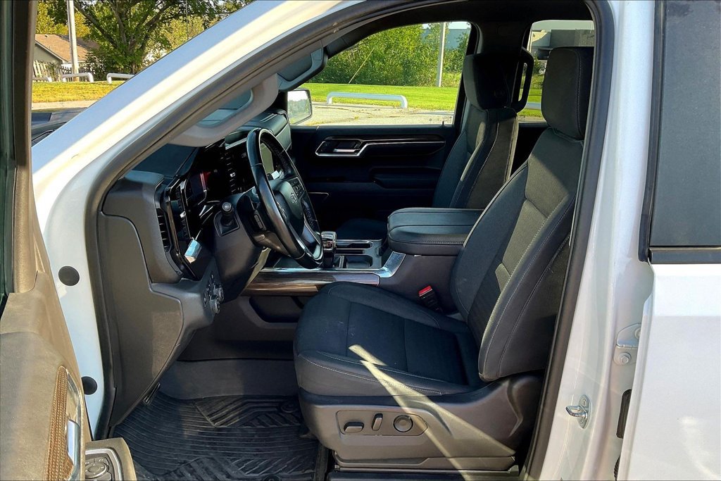 Used 2023 Chevrolet Silverado 1500 LT Trail Boss w/ Protection Package AWD/4WD image 22