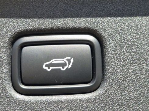 New 2025 Kia EV6 Wind image 16