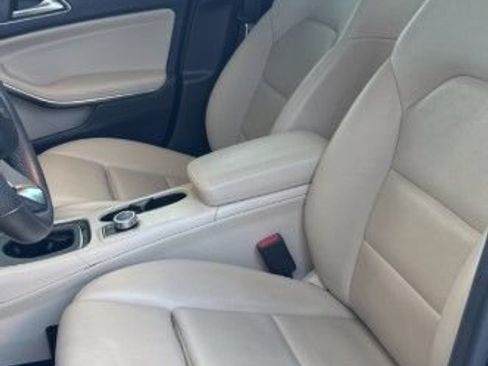 Used 2018 Mercedes-Benz GLA 250 image 7