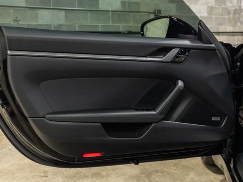 Used 2020 Porsche 911 Carrera RWD image 53